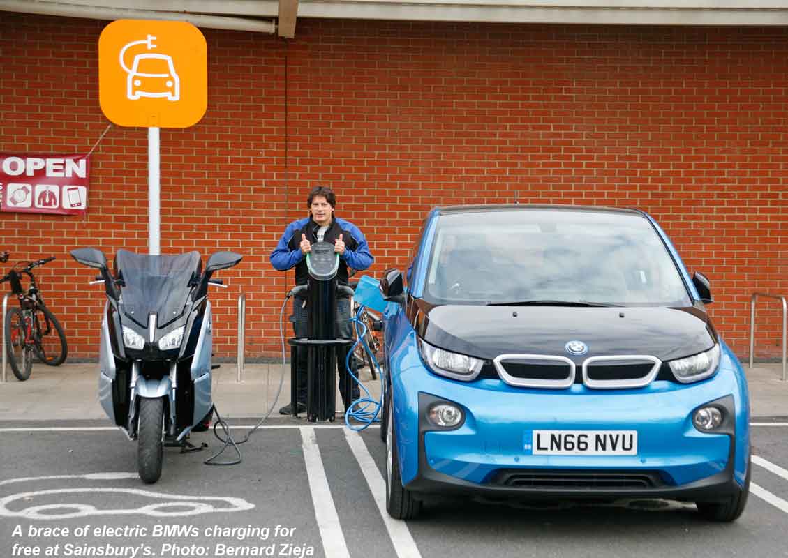 2 + 4-wheeled BMW EVs, charging for free (2017)