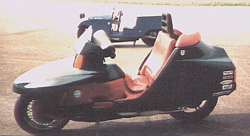Voyager Prototype + 1926 Avro Monocar at the Top Gear TV shoot (1988)