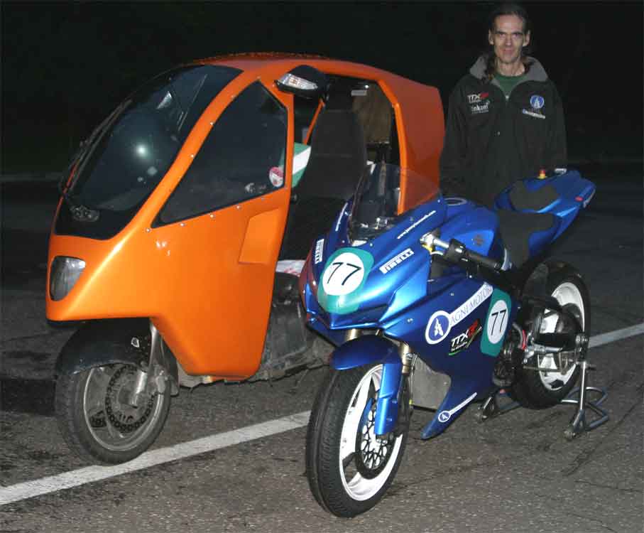 Cedric with Agni racer & Genesis (2010)