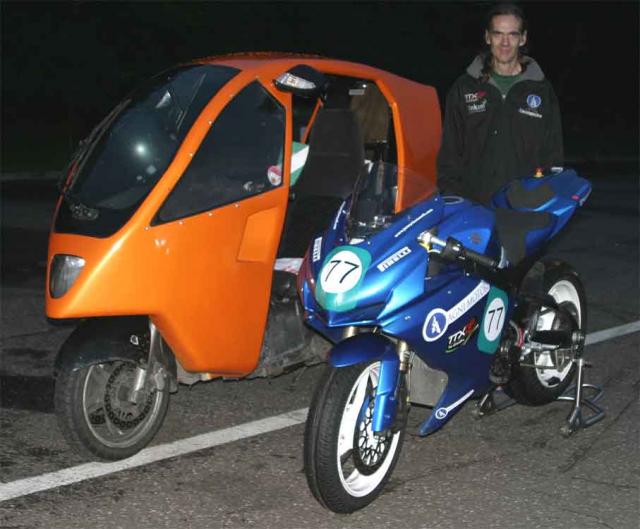 Cedric with Agni racer & Genesis (2010)