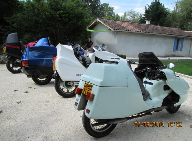 Different FF tails in Riberac