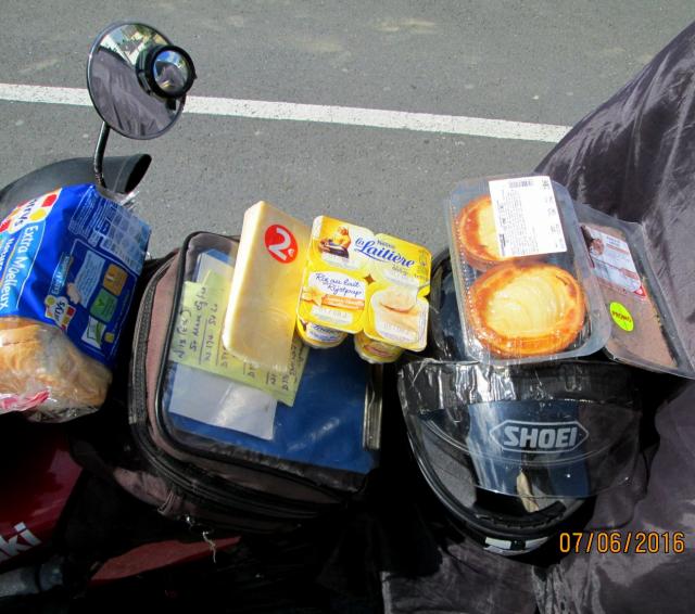 RR2016 - Bit of French picnic food to keep the body going!